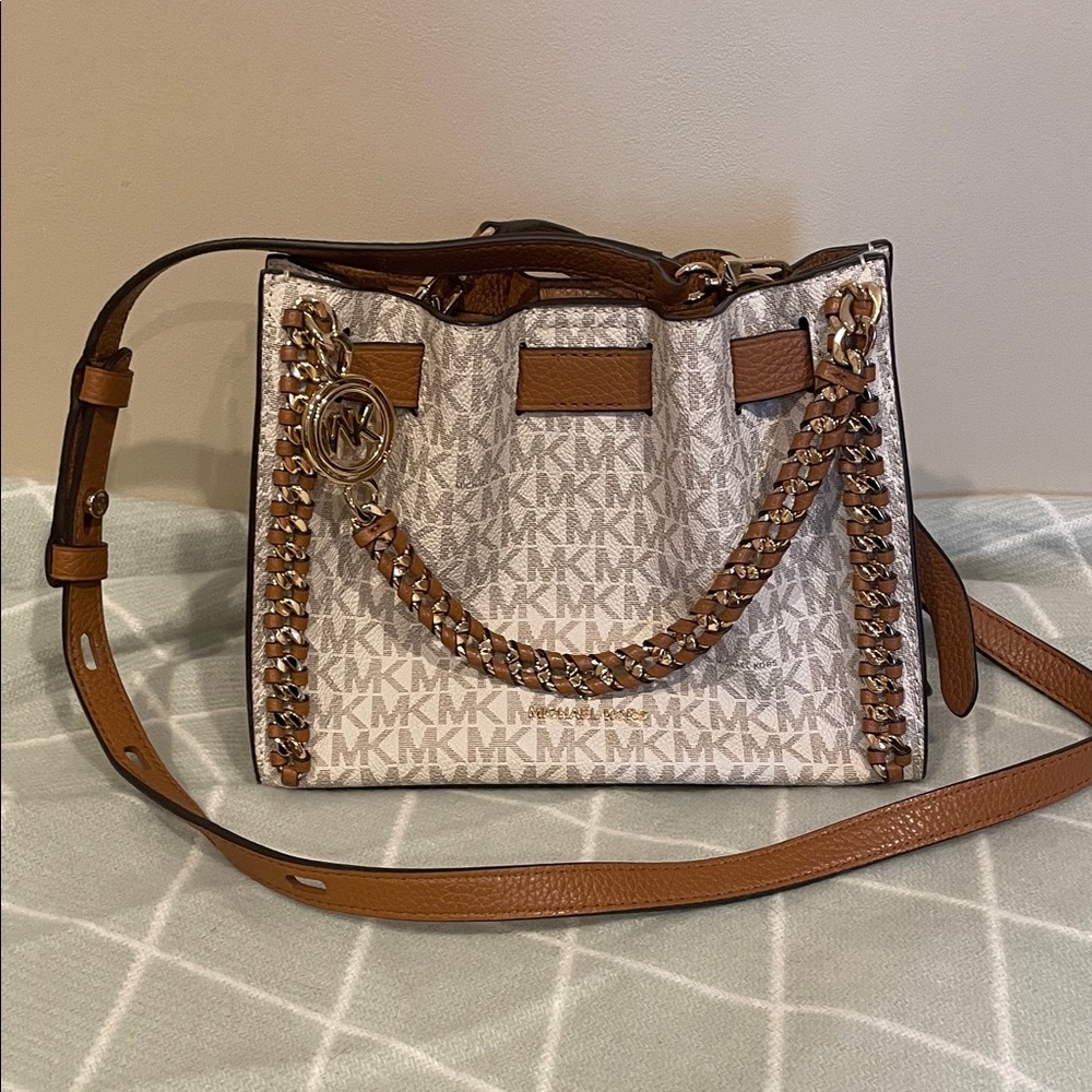 Michael Kors Tan and Cream Chain Shoulder Bag